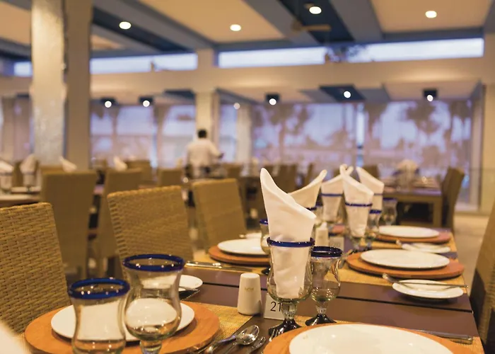 Riu Playacar Resort
